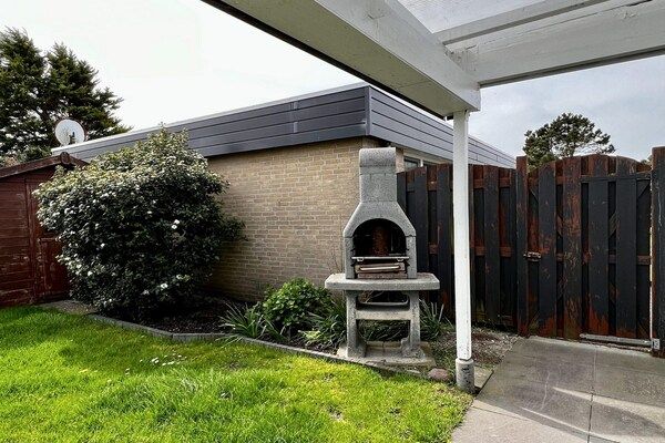 Tuin - Prachtige bungalow in Noord-Holland in Sint Maartenszee (3)