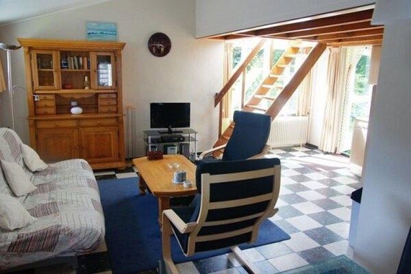 Woonkamer - Vakantiehuis in Petten vlakbij het strand in Petten (2)