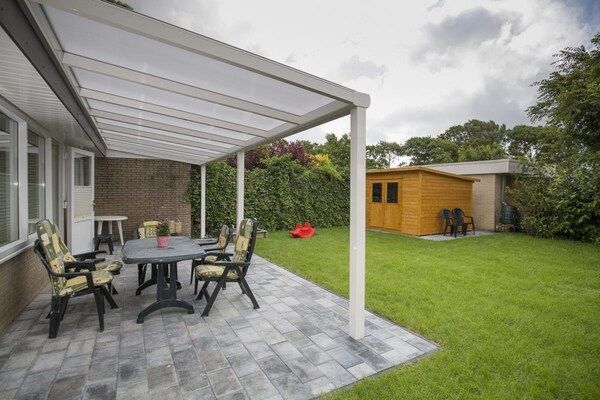 Buitenkant - Comfortabele vakantiebungalow voor 5 in Sint Maartenszee (4)
