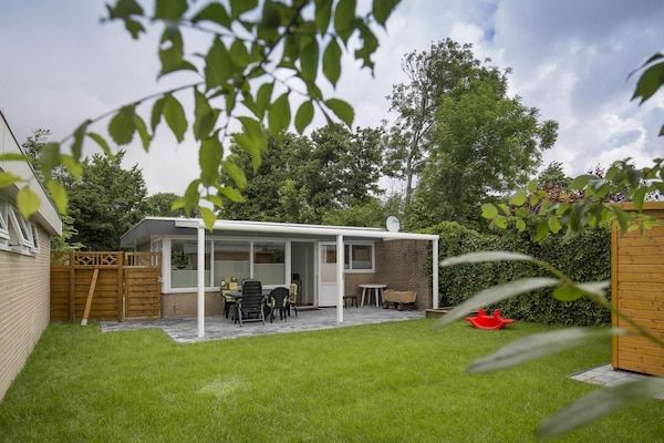 Buitenkant - Comfortabele vakantiebungalow voor 5 in Sint Maartenszee (3)