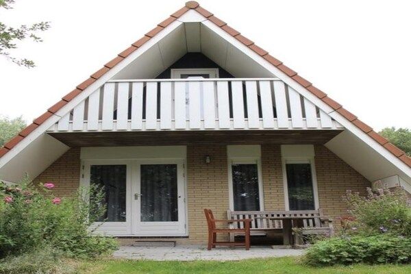 Buitenkant - Mooi vakantiehuis in Burgerburg in Burgerbrug (1)