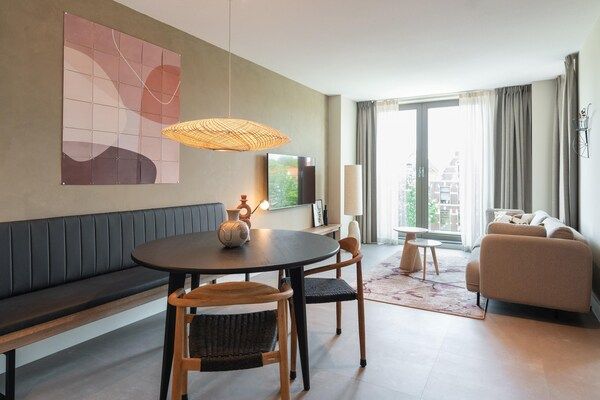 Eetkamer - 1 slaapkamer appartement in Den Haag in Den Haag (5)