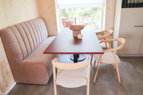 Woonkamer - Modern toevluchtsoord vlakbij het strand in s Gravenzande (3)