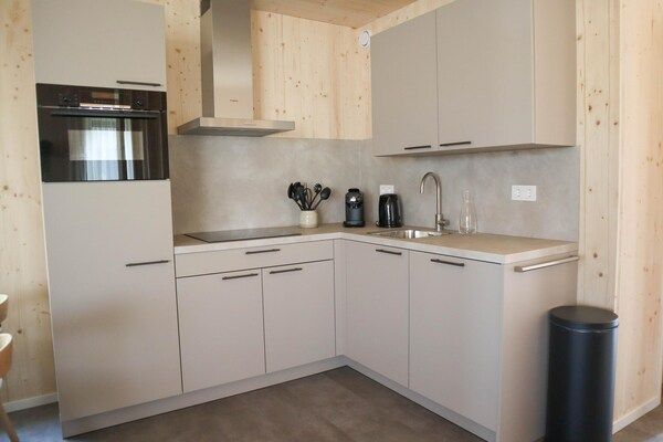 Keuken - Modern toevluchtsoord vlakbij het strand in s Gravenzande (4)