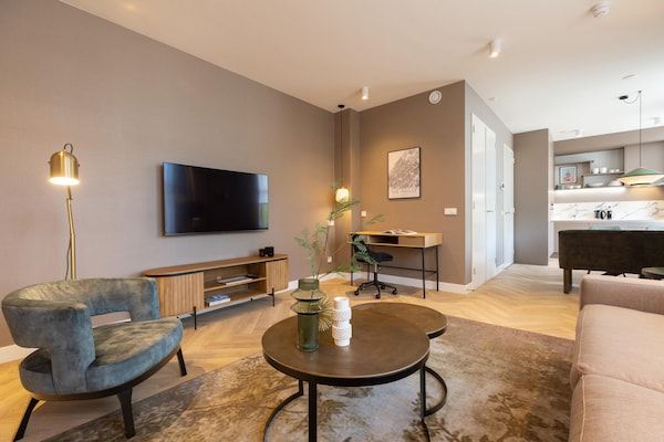 Woonkamer - Prachtig duplex appartement in Den Haag in Den Haag (5)