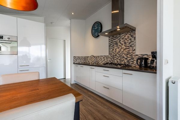 Keuken - Vakantiehuis Bemelen bij natuurgebied in Bemelen (5)