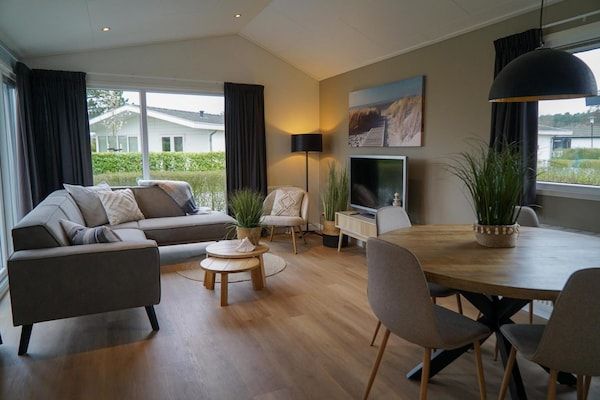 Woonkamer - Retraite in Noordwijk voor zes personen in Noordwijk (2)