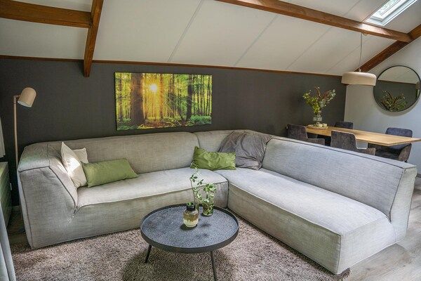 Woonkamer - Boerderij in Veluwe bij Speulderbos in Ermelo (2)
