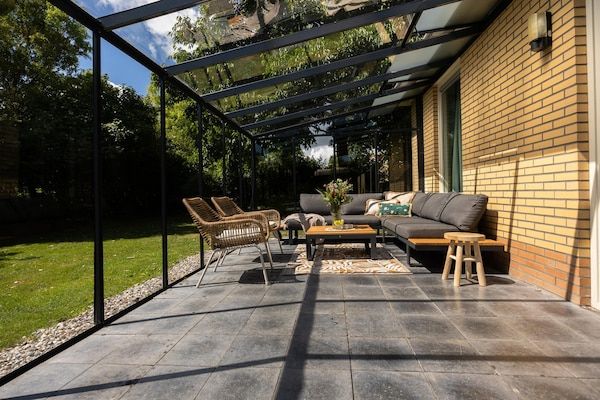 Terras - Groepswoning in Andijk met tuinkamer in Andijk (4)