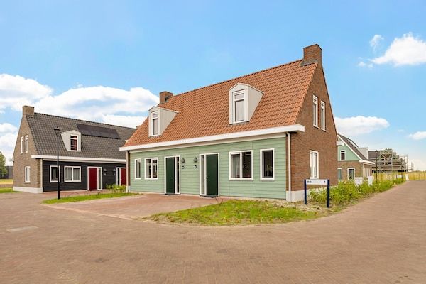 Buitenkant - Vakantiehuis in Medemblik bij Kasteel Radboud in PS Opperdoes (1)