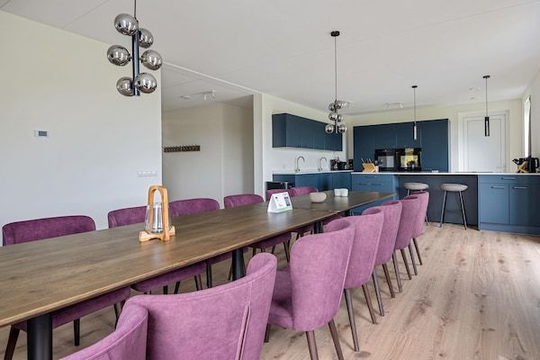 Eetkamer - Villa aan het IJsselmeer met eigen steiger in PS Opperdoes (3)