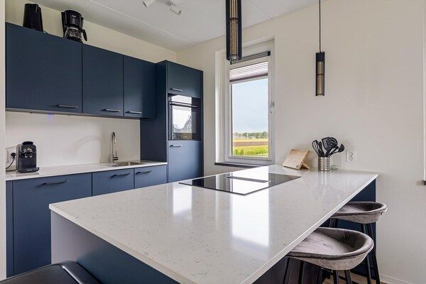 Keuken - Vakantiehuis in Medemblik bij IJsselmeer in PS Opperdoes (3)