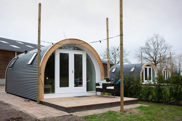 Buitenkant - Leuke Tiny Home gelegen naast een eigen voedselbos in Oirschot (1)