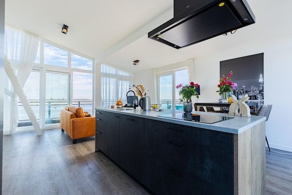 Keuken - Penthouse met uitzicht op het strand in Sint-Annaland (3)