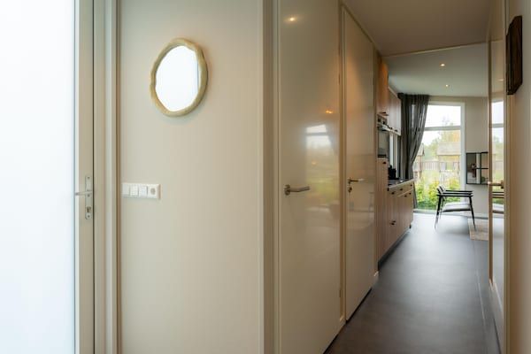 HallReception - Luxe vakantiewoning omringd door in Sint Nicolaasga (4)
