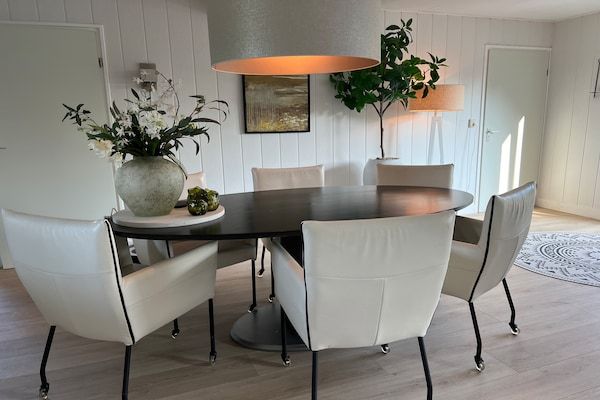 Eetkamer - Prachtig landhuis voor 6 personen in Sint Maartensvlotbrug (3)
