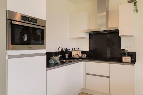 Keuken - Appartement met uitzicht op de Westerschelde in Breskens (3)