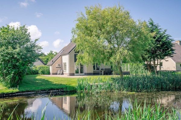Buitenkant - Sfeervolle villa nabij zee en bos in De Koog (1)