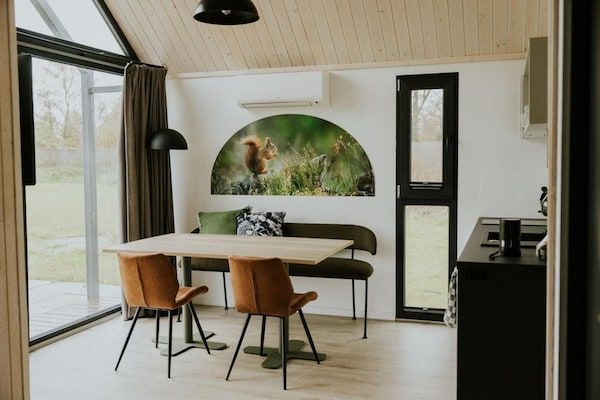 Eetkamer - Gezellig vakantiehuis aan de visvijver in Balkbrug (2)