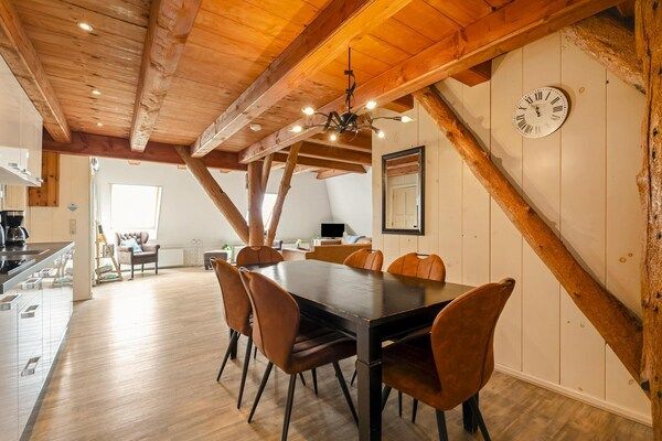 Eetkamer - Appartement Boerderij bij het strand in Schagen (2)