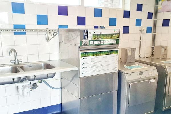 Voorzieningen - Romantisch verblijf in een huifkar aan het meer in Almere (4)