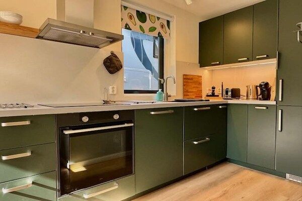 Keuken - Bosretraite met zonneoplader in Ewijk (4)