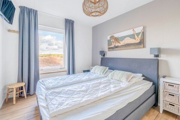 Slaapkamer - 2 Persoons appartement met zeezicht in De Koog (4)