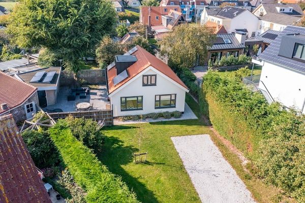 Buitenkant - Ruime 6- persoons vakantiehuis dichtbij De Koog in De Koog (2)