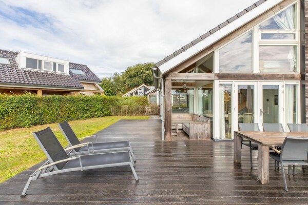 Terras - Geniet van luxe en comfort in Kavel 10 in Renesse (5)