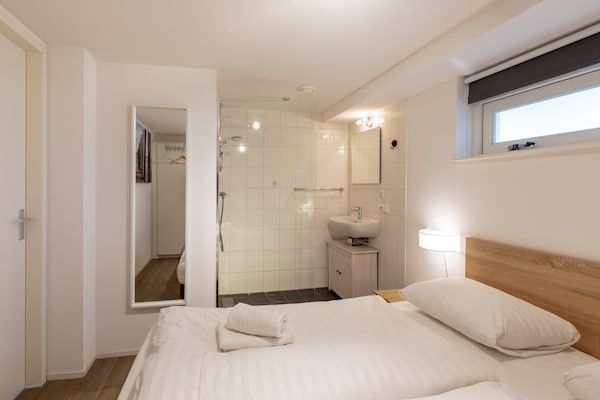 Untagged - Modern vakantiehuis aan het strand voor 6 personen in Renesse (5)