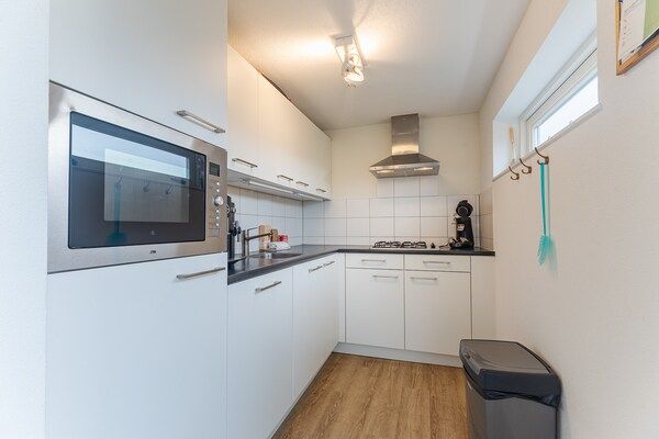 Keuken - Exclusief strandhuis in Renéše in Renesse (3)