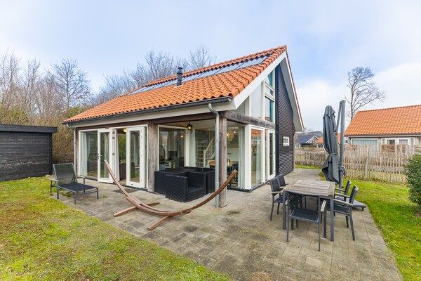 Buitenkant - Exclusief strandhuis in Renéše in Renesse (1)