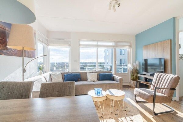 Woonkamer - 4 Persoons appartement met eilandzicht in De Koog (4)