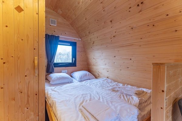 Slaapkamer - Glampinglodge in Zeeland voor 2 personen in Burgh-Haamstede (4)