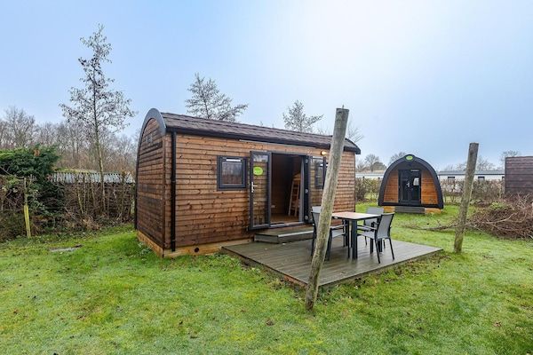 Buitenkant - Vakantiehuis voor 4 in Zeeland vlakbij het strand in Burgh-Haamstede (1)