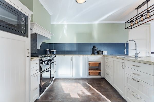 Keuken - Ontspannend huis met omheinde tuin in Stavenisse (2)