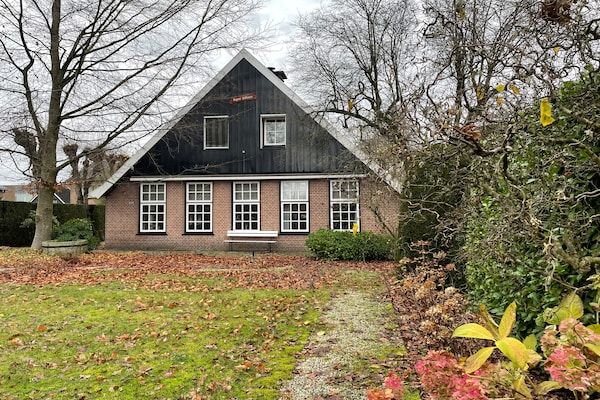 Buitenkant - Boerderij met Turks stoombad in Vriezenveen (1)