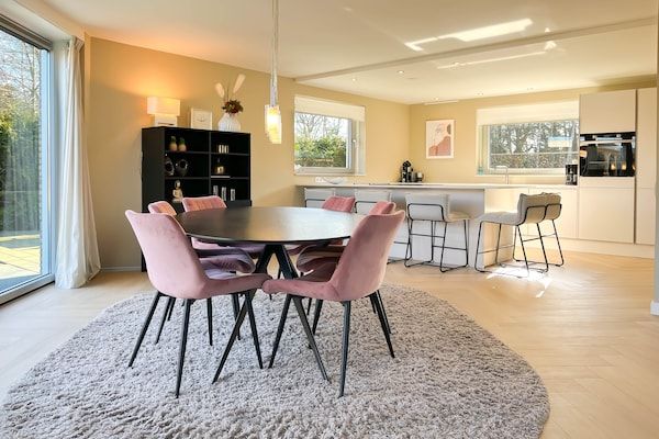 Eetkamer - Wellness-uitje met privésauna in Sibculo (3)