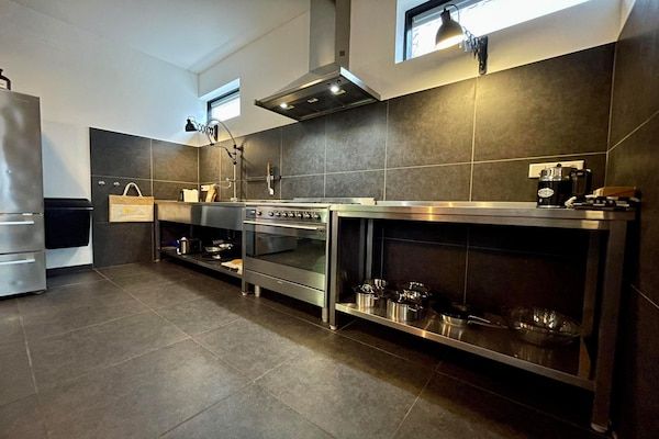 Keuken - Villa met 3 slaapkamers vlakbij de duinen in Egmond aan Zee (3)