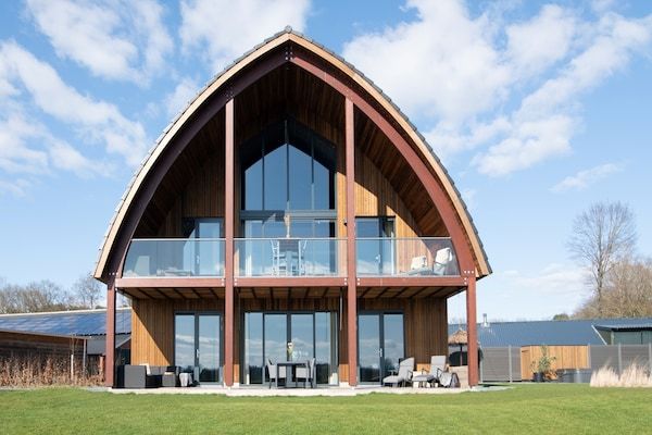 Buitenkant - Privé wellnessoase bij de Vecht in Dalfsen (1)