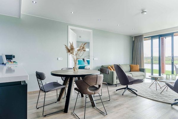 Eetkamer - Wellness-ontspanning aan de Vecht in Dalfsen (4)