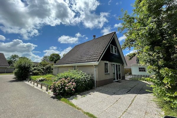 Buitenkant - Gezellige woning voor 6 gasten in Sint Maarten in Sint Maarten (1)