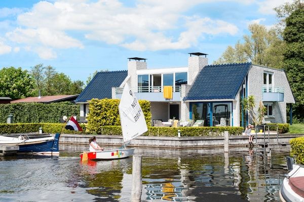 Buitenkant - Vrijstaande villa in Loosdrecht in Loosdrecht (1)