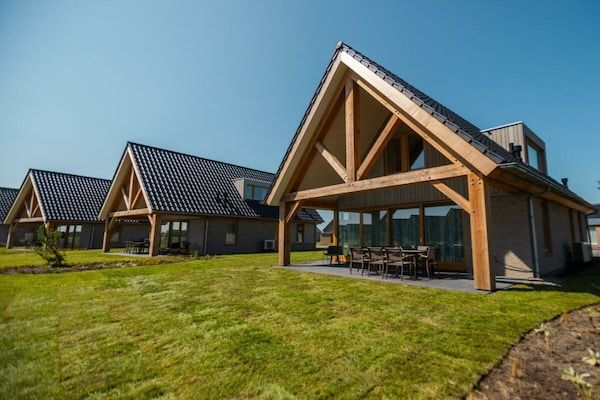 Untagged - Villa in Cadzand met terras en wifi. in Cadzand (1)