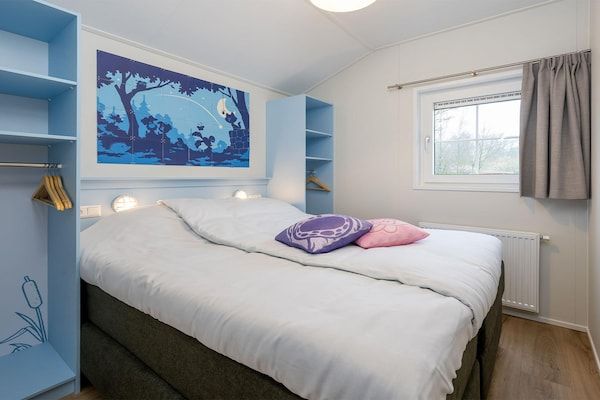 Slaapkamer - Familie vakantiehuis op resort in Hoogerheide in Hoogerheide (5)