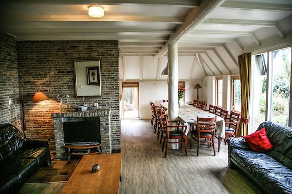 Eetkamer - Boerderij in Waskemeer met Grote Tuin in Waskemeer (4)