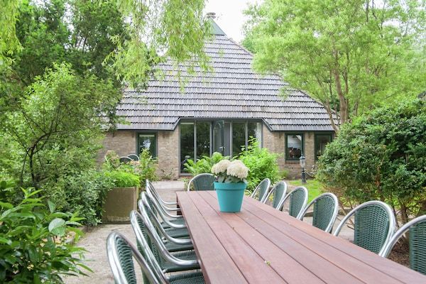 Buitenkant - Boerderij in Waskemeer met Grote Tuin in Waskemeer (1)