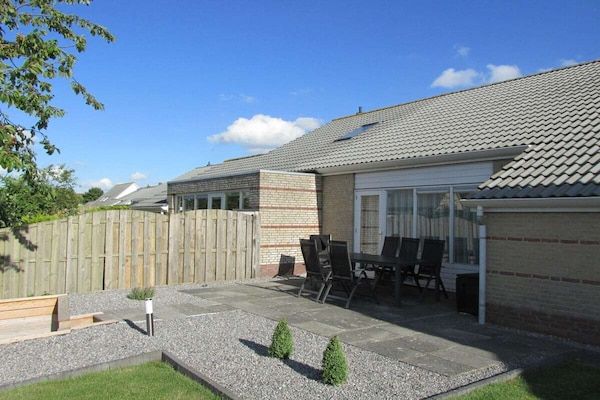 Untagged - Vakantiehuis in Lemmer met zwembad in Lemmer (3)