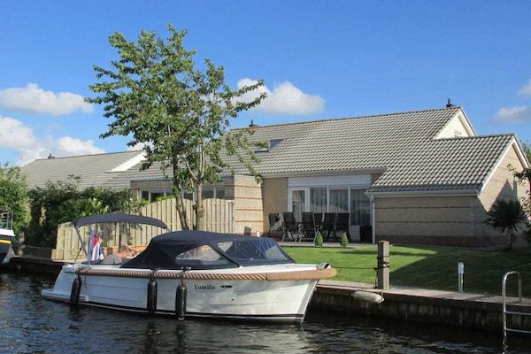 Untagged - Vakantiehuis in Lemmer met zwembad in Lemmer (5)