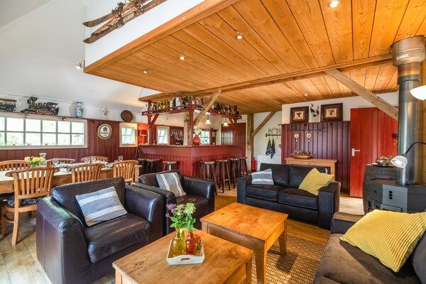Woonkamer - Boerderij in Balkbrug met Sauna in Balkbrug (2)